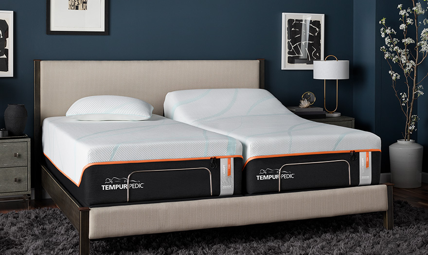 TEMPUR-LuxeAdapt(TM) FIRM